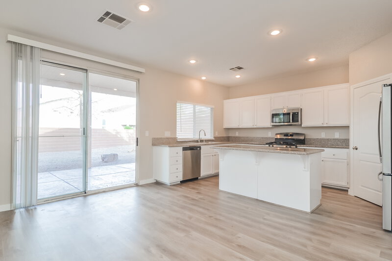 2,200/Mo, 679 Pacific Cascades Dr Henderson, NV 89012 Dining Room View