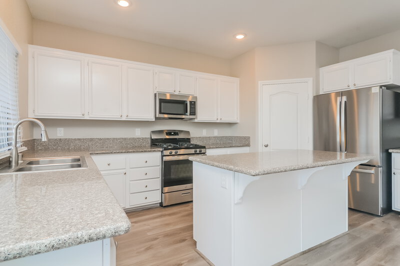 2,200/Mo, 679 Pacific Cascades Dr Henderson, NV 89012 Kitchen View