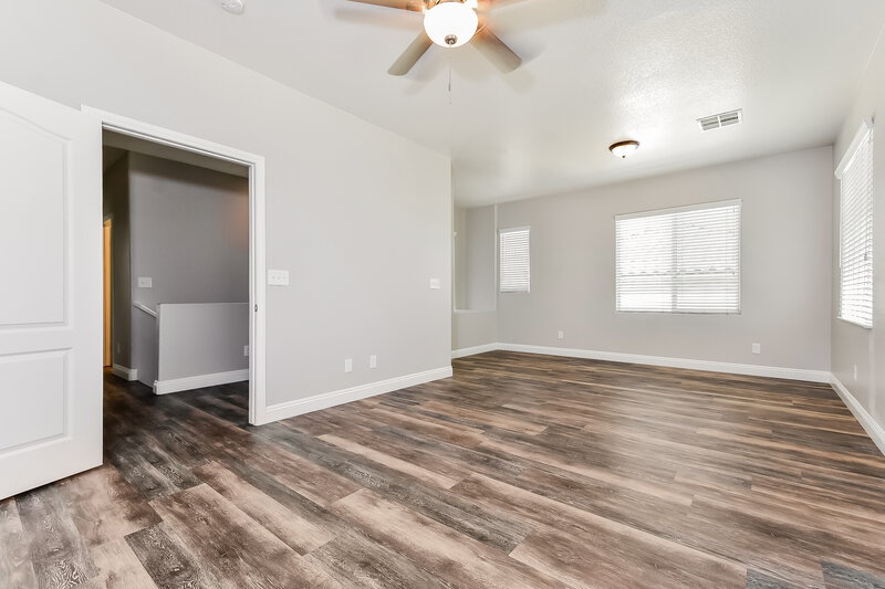 1,780/Mo, 8276 Begonia Blush Dr Las Vegas, NV 89166 Main Bedroom View 2