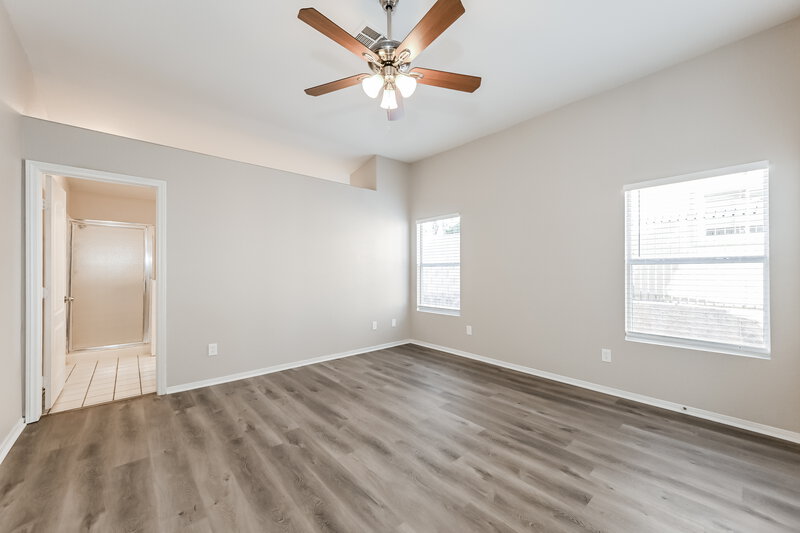 2,115/Mo, 927 River Mountain Dr Henderson, NV 89015 Main Bedroom View