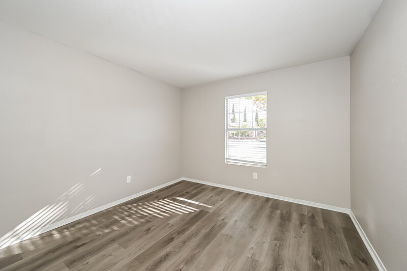 2,115/Mo, 927 River Mountain Dr Henderson, NV 89015 Bedroom View 3