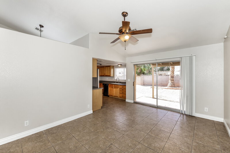 2,225/Mo, 5775 Canyon Oak Cir Las Vegas, NV 89142 Family Room View