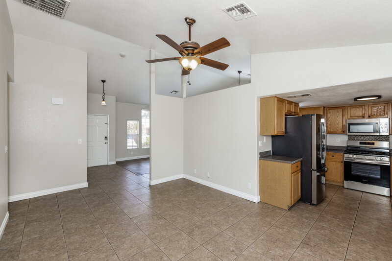 2,225/Mo, 5775 Canyon Oak Cir Las Vegas, NV 89142 Family Room View 2