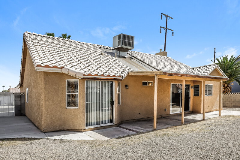 2,225/Mo, 5775 Canyon Oak Cir Las Vegas, NV 89142 Rear View