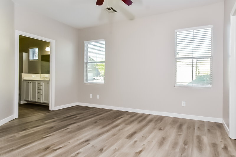 2,265/Mo, 9556 Cabot Falls Ave Las Vegas, NV 89149 Main Bedroom View 2