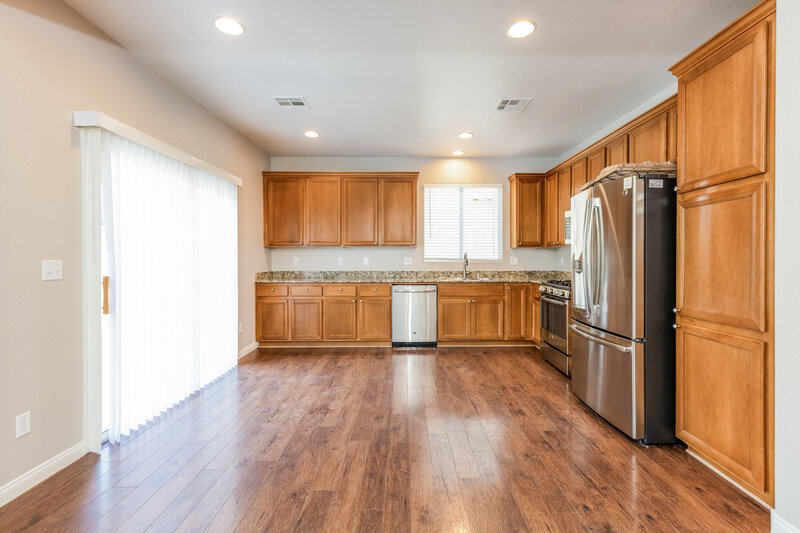 2,285/Mo, 8024 Aztec Basin Ave Las Vegas, NV 89131 Kitchen View