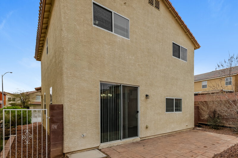 1,955/Mo, 6344 Alpine Tree Ave Las Vegas, NV 89139 Rear View