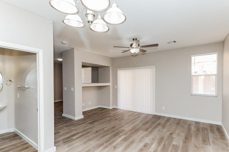 2,940/Mo, 111 Willow Dove Ave Las Vegas, NV 89123 Dining Room View