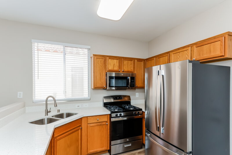 2,940/Mo, 111 Willow Dove Ave Las Vegas, NV 89123 Kitchen View