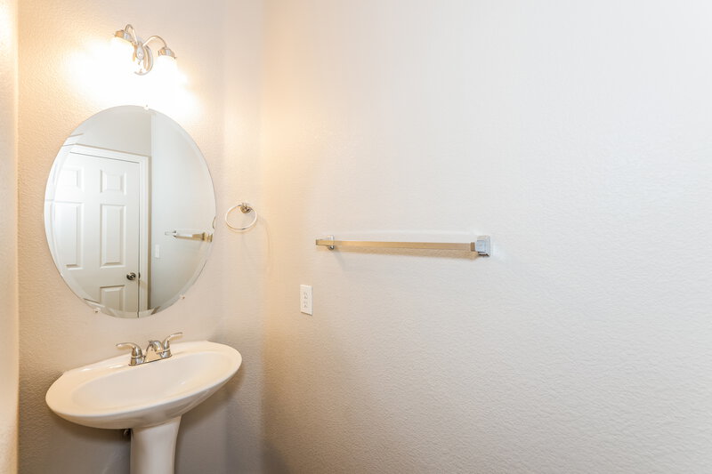 2,090/Mo, 111 Willow Dove Ave Las Vegas, NV 89123 Bathroom View 2