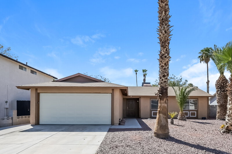2,160/Mo, 1555 Calabria Dr Las Vegas, NV 89104 External View