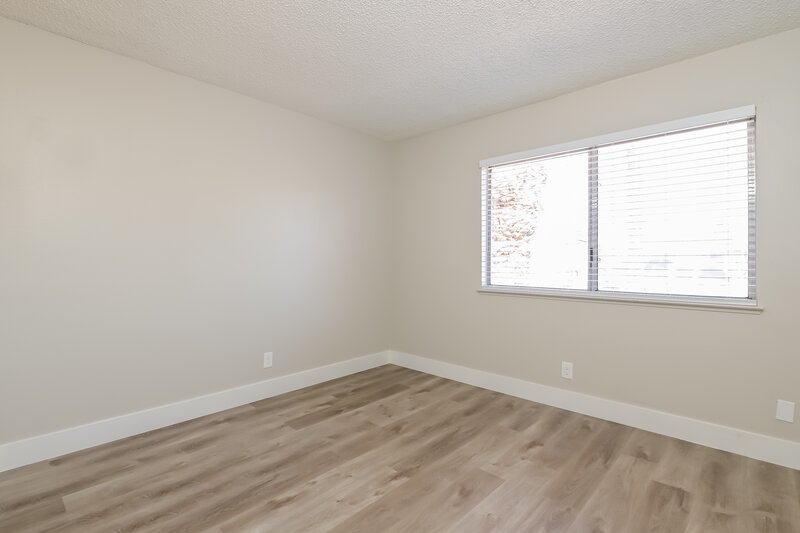2,160/Mo, 1555 Calabria Dr Las Vegas, NV 89104 Bedroom View 3