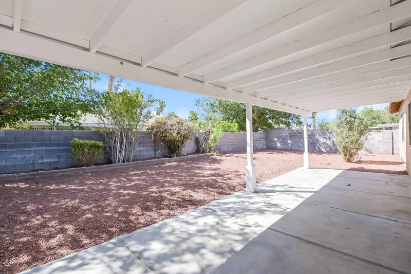 2,160/Mo, 1555 Calabria Dr Las Vegas, NV 89104 Porch View