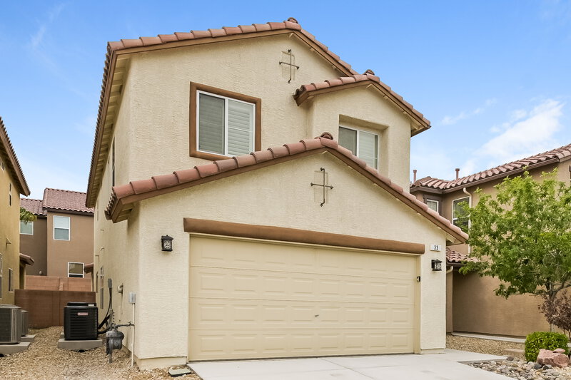 2,205/Mo, 33 Harbor Pines Ct Las Vegas, NV 89183 Front View