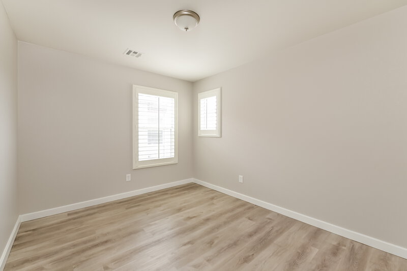 2,205/Mo, 33 Harbor Pines Ct Las Vegas, NV 89183 Bedroom View 2