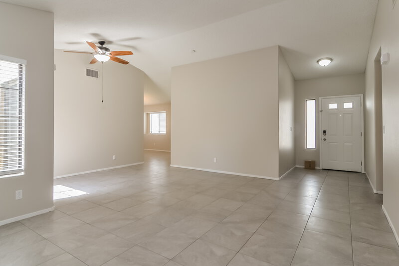 1,960/Mo, 2058 Waverly Cir Henderson, NV 89014 Living Room View 2