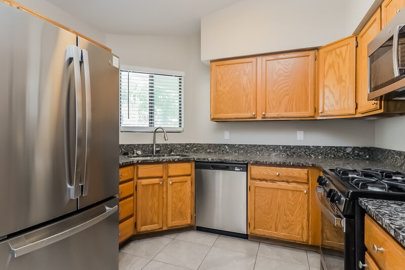 1,960/Mo, 2058 Waverly Cir Henderson, NV 89014 Kitchen View