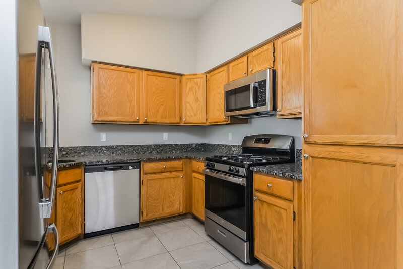1,960/Mo, 2058 Waverly Cir Henderson, NV 89014 Kitchen View 2