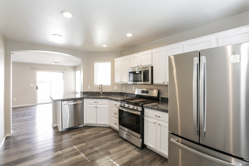 1,845/Mo, 9450 Havasu Canyon Ave Las Vegas, NV 89166 Kitchen View 2
