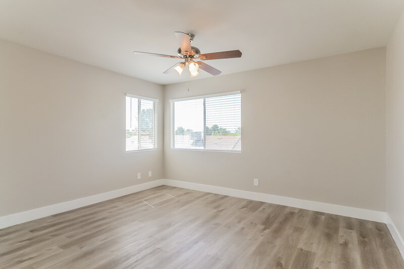 2,015/Mo, 5211 Silverheart Ave Las Vegas, NV 89142 Main Bedroom View