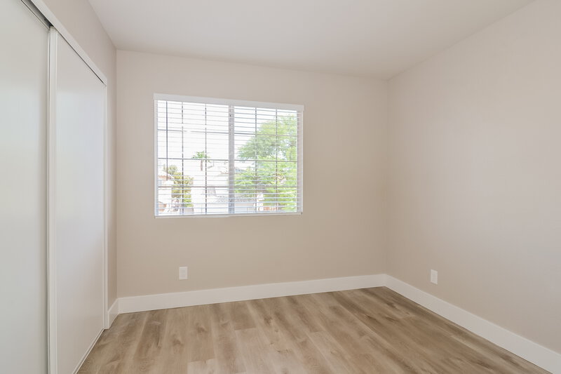 2,015/Mo, 5211 Silverheart Ave Las Vegas, NV 89142 Bedroom View 2