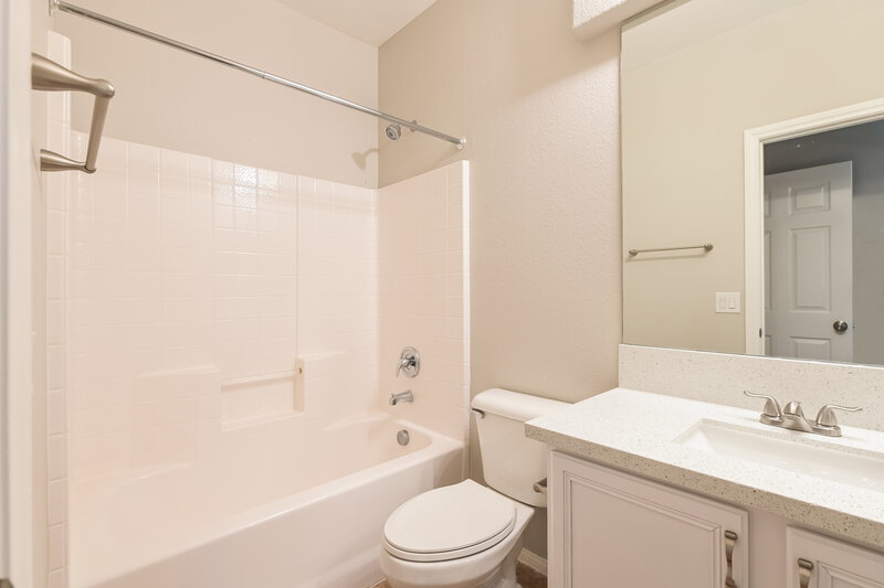 2,295/Mo, 997 Mackenzie River Ave Henderson, NV 89002 Bathroom View