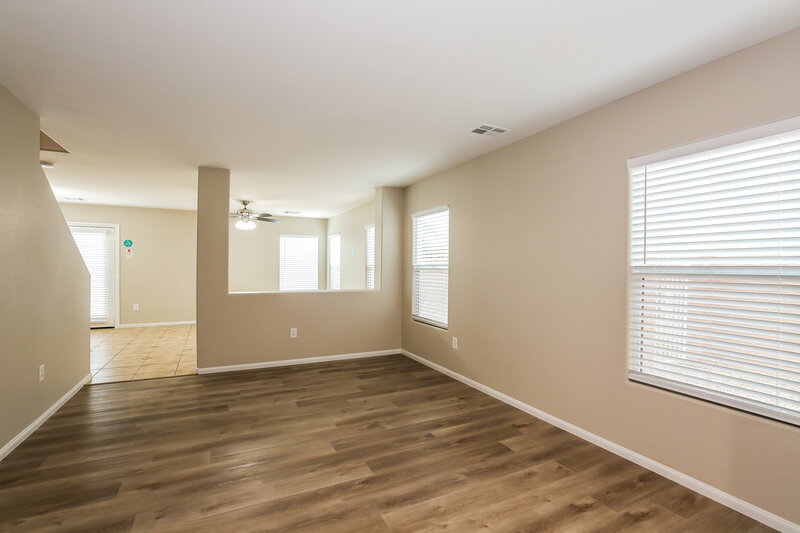 3,700/Mo, 2325 Cockatiel Dr North Las Vegas, NV 89084 Living Room View