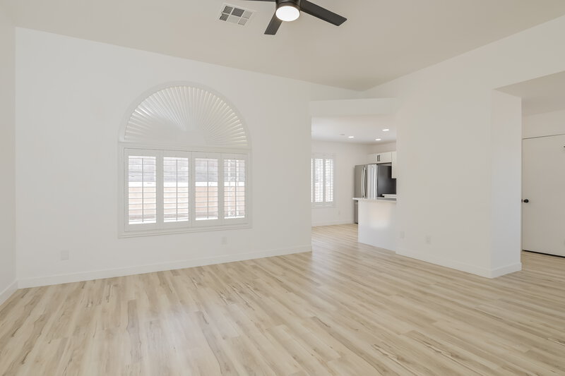 2,205/Mo, 459 Opal Dr Henderson, NV 89015 Living Room View 2