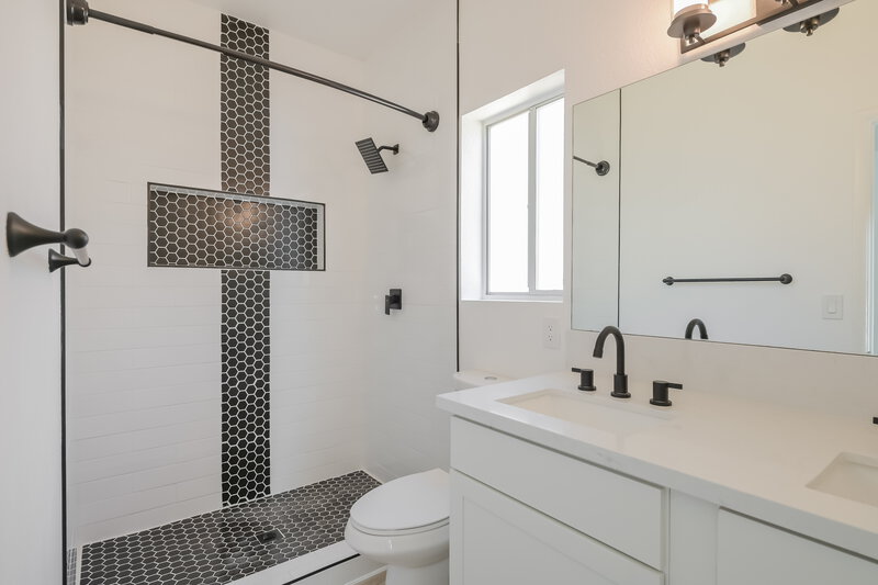 2,205/Mo, 459 Opal Dr Henderson, NV 89015 Main Bathroom View