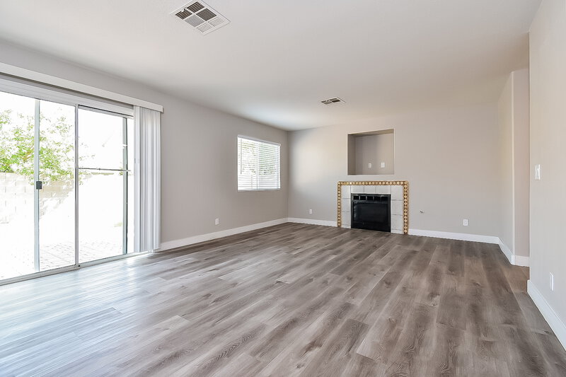 2,050/Mo, 9324 Mountain Range Ave Las Vegas, NV 89129 Living Room View
