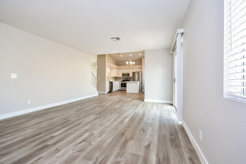 2,050/Mo, 9324 Mountain Range Ave Las Vegas, NV 89129 Living Room View 2