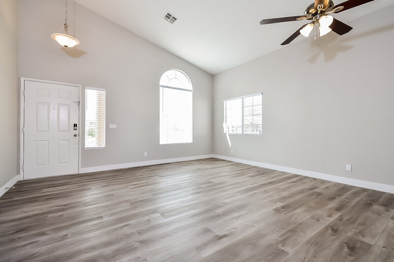 2,050/Mo, 9324 Mountain Range Ave Las Vegas, NV 89129 Family Room View 2