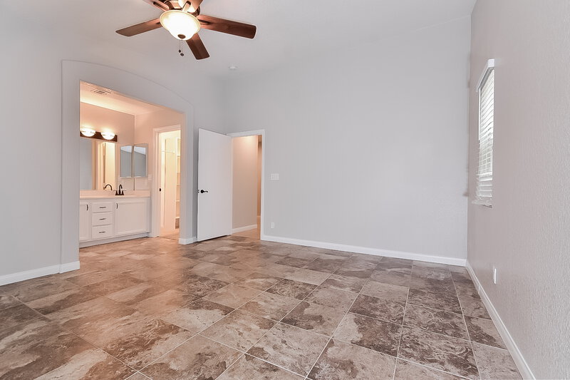 1,920/Mo, 8113 Shady Glen Ave Las Vegas, NV 89131 Main Bedroom View