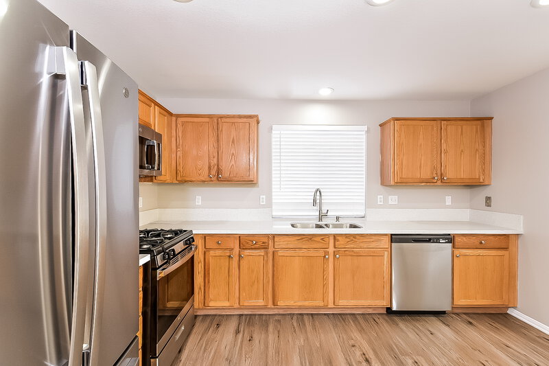 2,315/Mo, 9896 Erins Grove Ct Las Vegas, NV 89147 Kitchen View