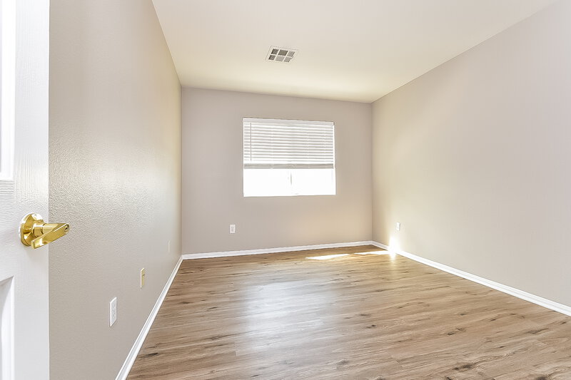 2,315/Mo, 9896 Erins Grove Ct Las Vegas, NV 89147 Bedroom View 2