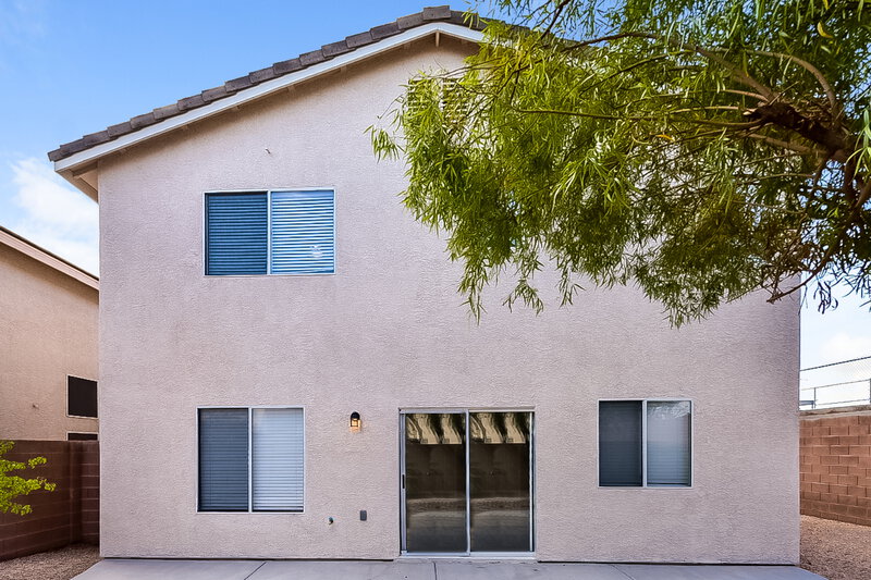 2,315/Mo, 9896 Erins Grove Ct Las Vegas, NV 89147 Rear View