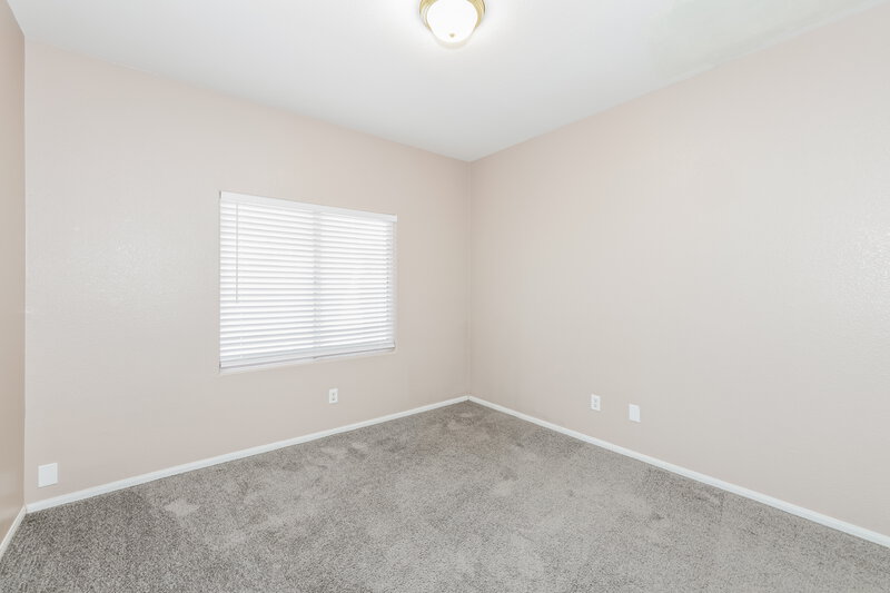 2,600/Mo, 6306 Wild Strawberry Ln Las Vegas, NV 89142 Bedroom View 4