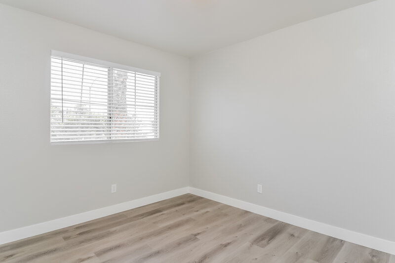 2,115/Mo, 6126 Wild Berry Dr Las Vegas, NV 89142 Bedroom View