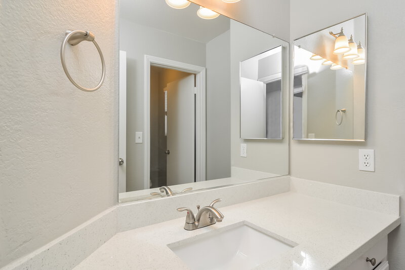 2,115/Mo, 6126 Wild Berry Dr Las Vegas, NV 89142 Bathroom View