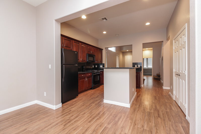 4,470/Mo, 6644 Chinatown St Las Vegas, NV 89166 Dining Roomlarge View