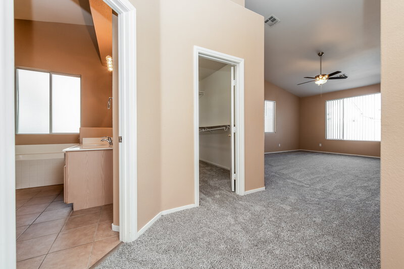 2,195/Mo, 5608 Rustic View Ct Las Vegas, NV 89131 Main Bedroom View