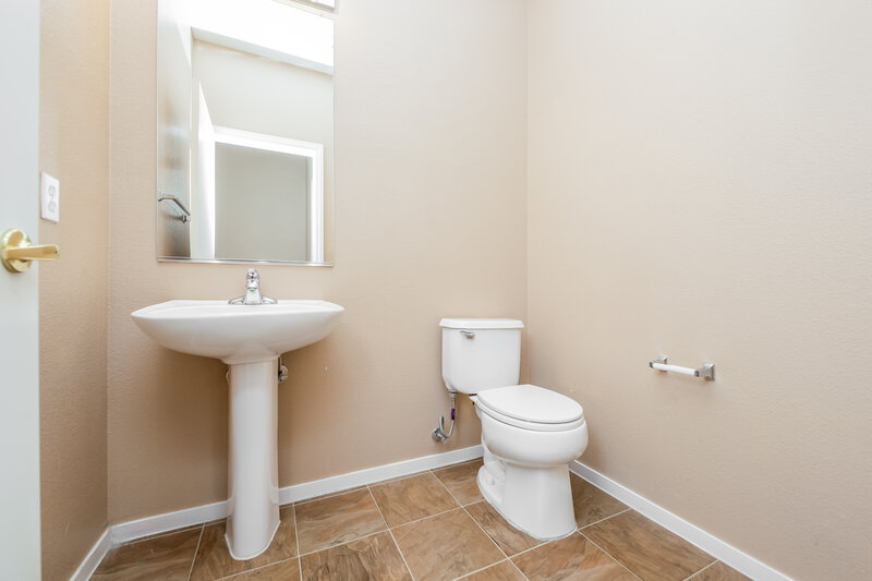 2,195/Mo, 5608 Rustic View Ct Las Vegas, NV 89131 Bathroom View