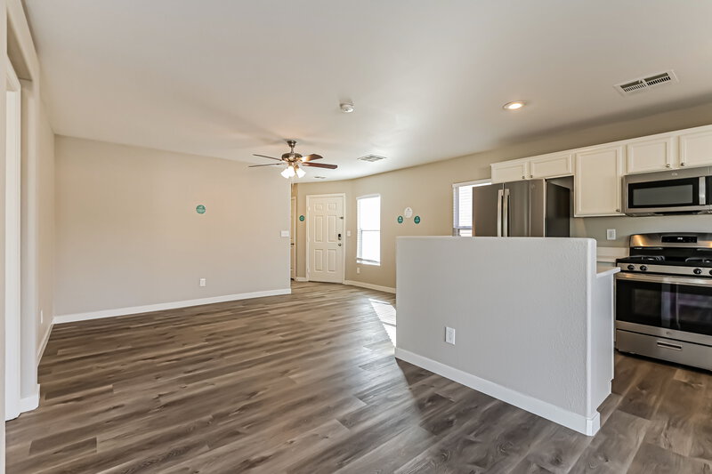 1,790/Mo, 5954 Sleepy Fawn Dr Las Vegas, NV 89142 Dining Room View 2