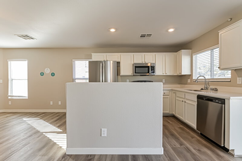 1,790/Mo, 5954 Sleepy Fawn Dr Las Vegas, NV 89142 Kitchen View 3