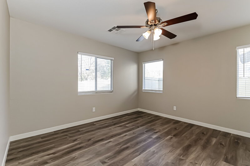 1,790/Mo, 5954 Sleepy Fawn Dr Las Vegas, NV 89142 Main Bedroom View