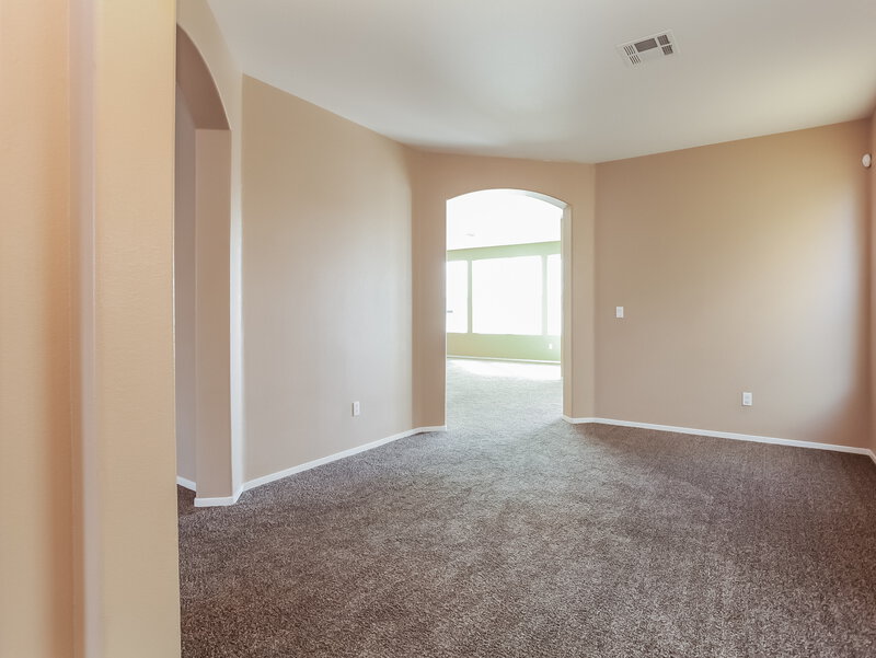 2,900/Mo, 1021 Equator Ave North Las Vegas, NV 89032 Livingroom View