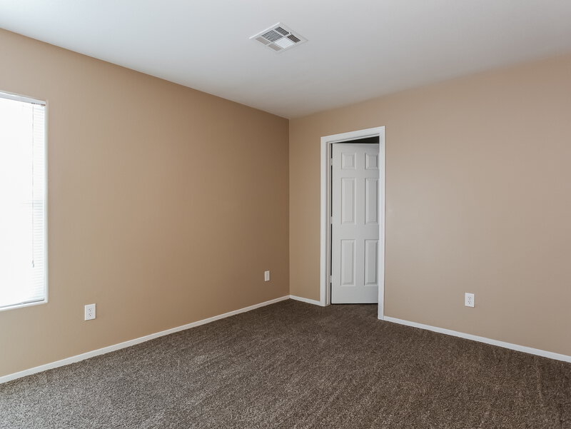 2,900/Mo, 1021 Equator Ave North Las Vegas, NV 89032 Bedroom View 2