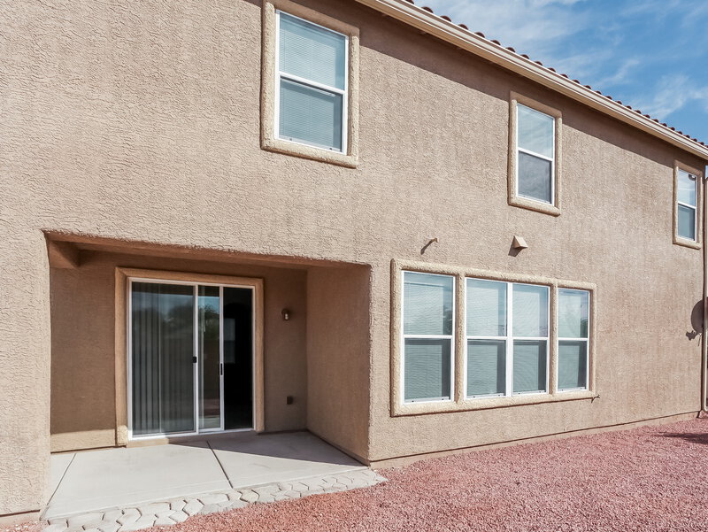 2,900/Mo, 1021 Equator Ave North Las Vegas, NV 89032 Backyard View