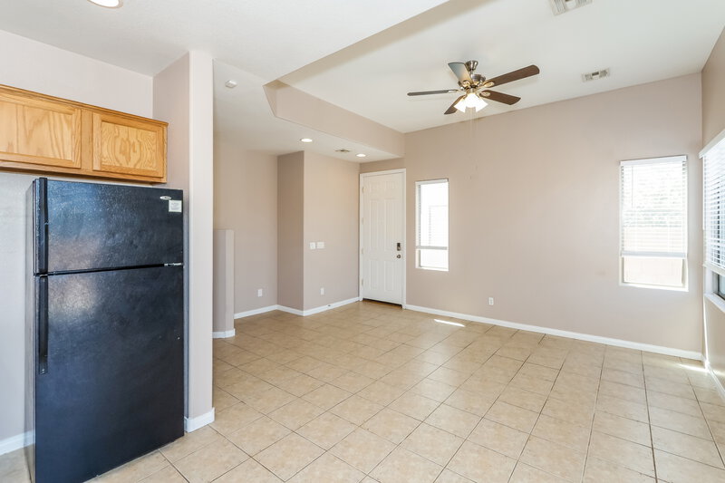 2,850/Mo, 296 Sweet Sugar Pine Dr Henderson, NV 89015 Kitchen View 2