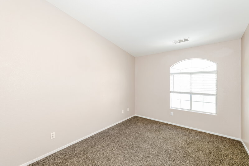1,900/Mo, 5450 Mercantile St Las Vegas, NV 89118 Bedroom View